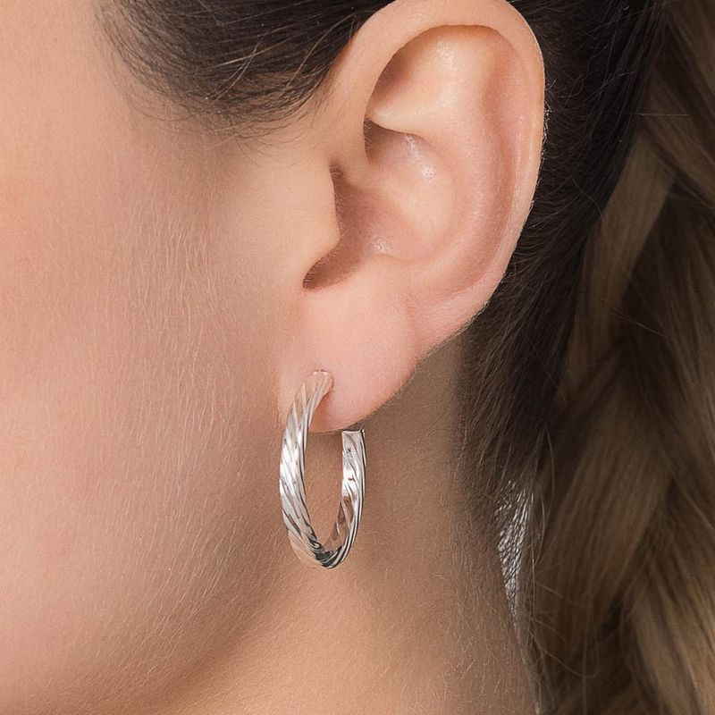 TAM.ÚNICO 8201910000-4