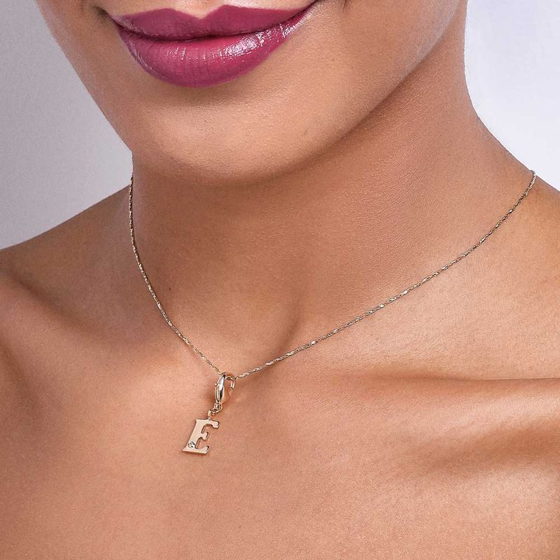 TAM.ÚNICO 5423940048-4